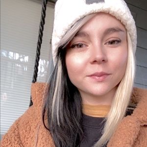 Meet your Posher, Shawna